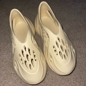 Yeezy foam runner